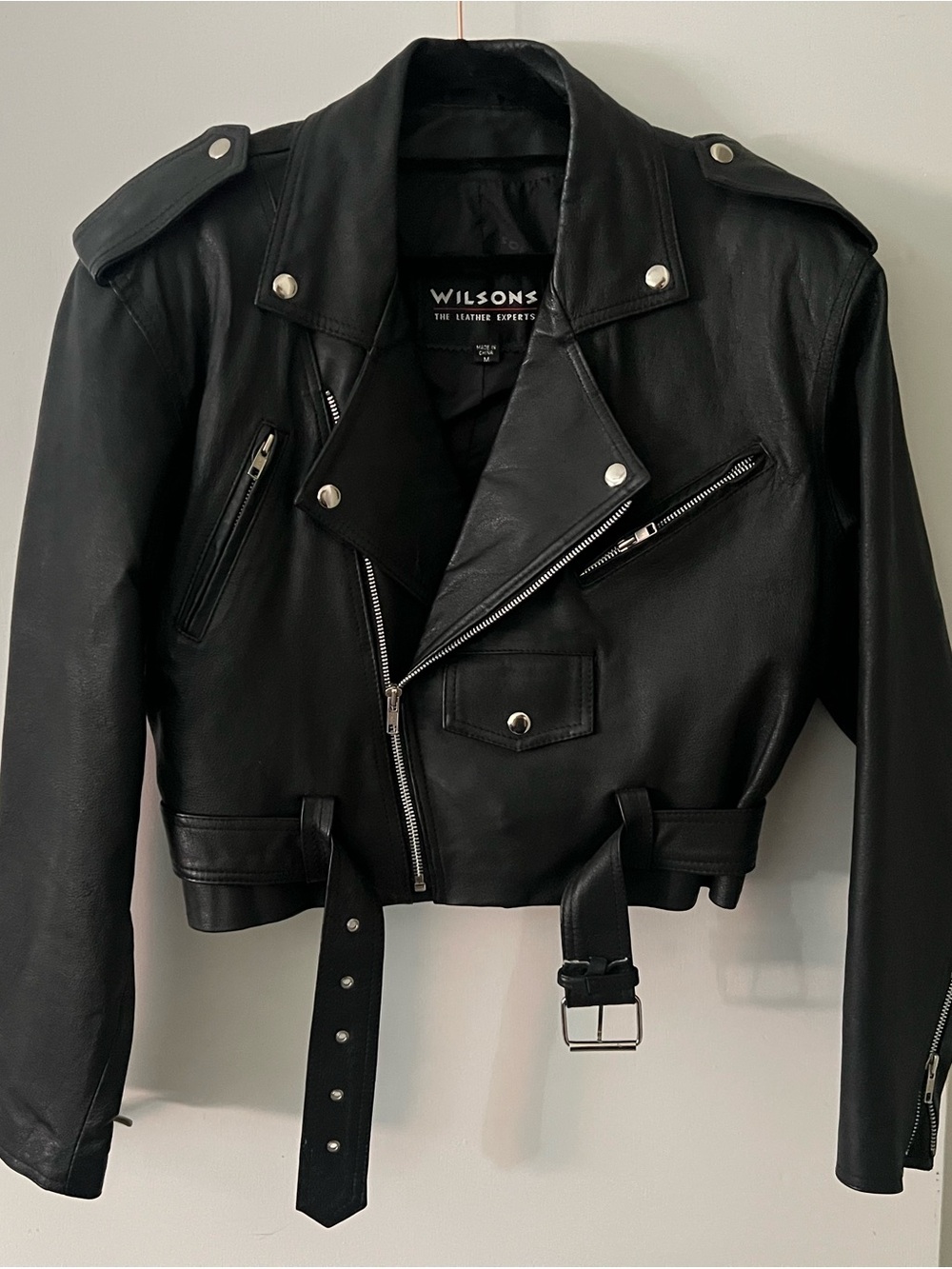 LIKE NEW Vintage Wilson Black Cropped Leather Moto Jacket with Silver Hardware